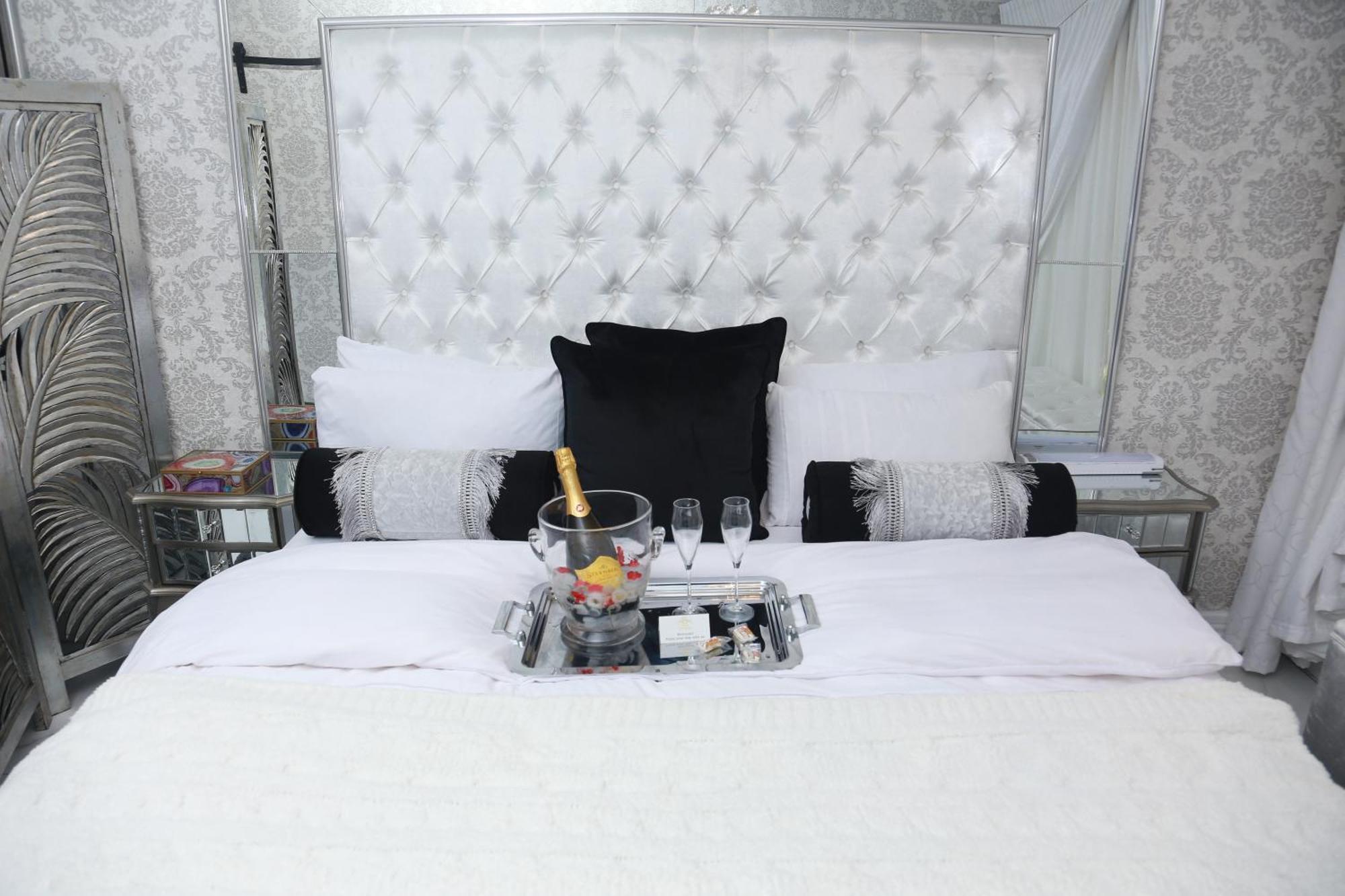 Villa Grande Luxury Accommodation ウェルコム エクステリア 写真